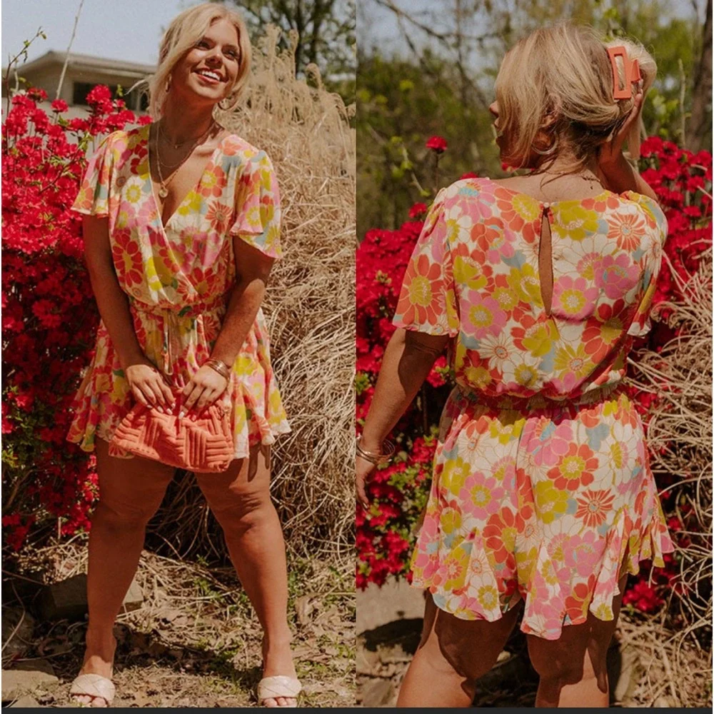 Retro Floral Pink and Orange Ruffle Short Romper Size 2X - Picture 1 of 8